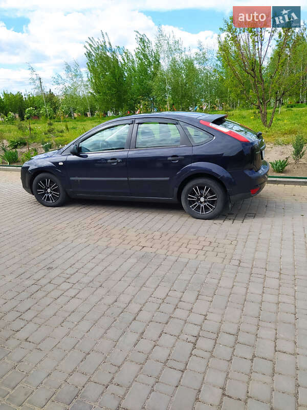 Хэтчбек Ford Focus 2006 в Славуте