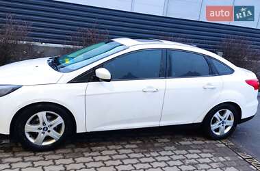 Седан Ford Focus 2016 в 