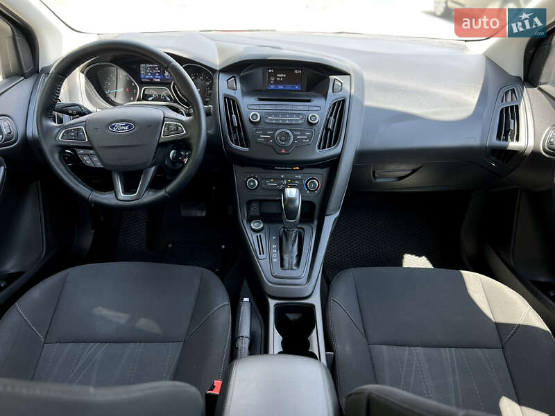 Седан Ford Focus 2015 в Одесі