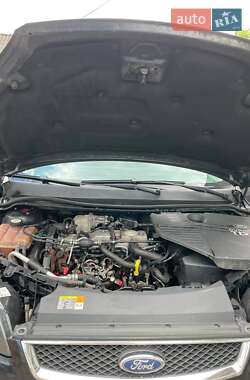 Хэтчбек Ford Focus 2005 в 