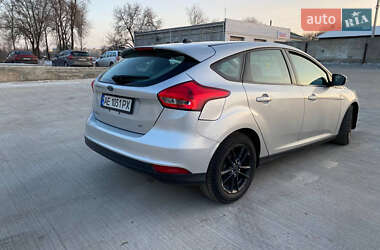 Хетчбек Ford Focus 2015 в 