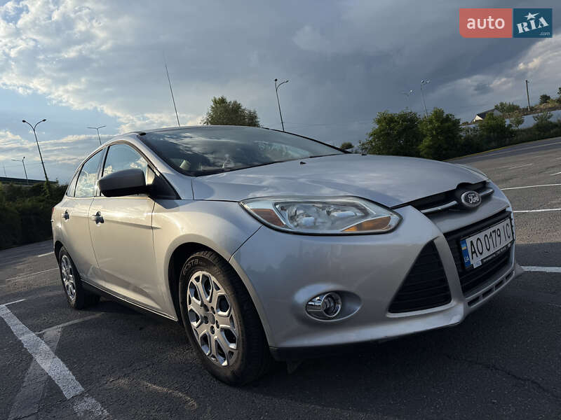 Седан Ford Focus 2011 в Ужгороді