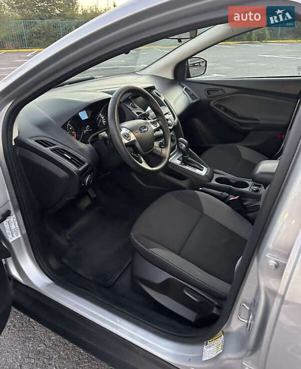 Седан Ford Focus 2011 в Ужгороді