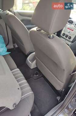 Хэтчбек Ford Focus 2008 в 