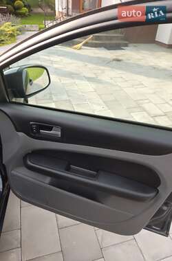 Хэтчбек Ford Focus 2008 в 