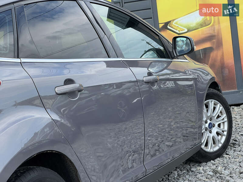 Хэтчбек Ford Focus 2011 в Стрые