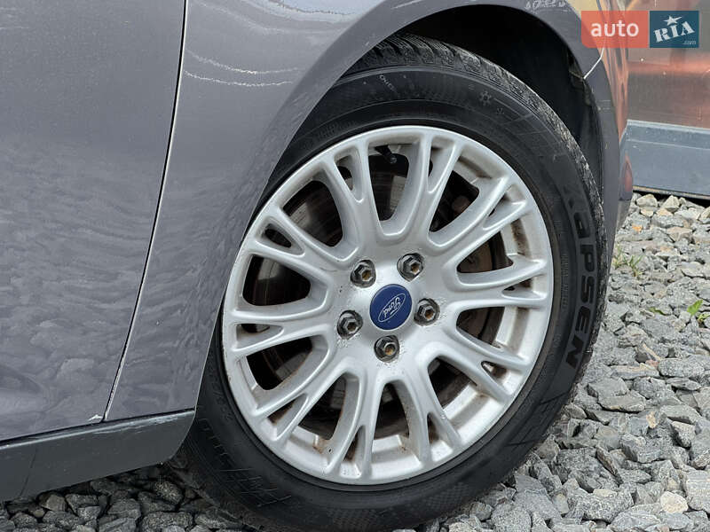 Хэтчбек Ford Focus 2011 в Стрые