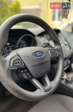 Седан Ford Focus 2017 в 