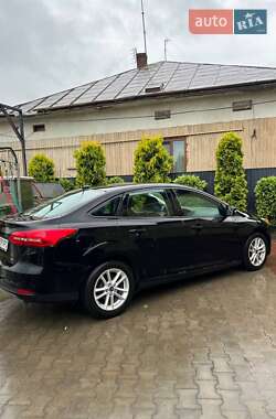 Седан Ford Focus 2017 в 