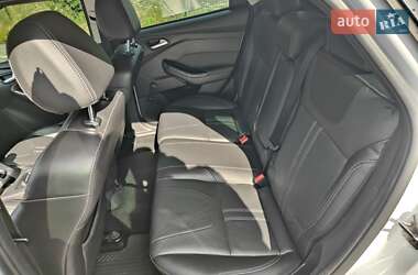 Хэтчбек Ford Focus 2014 в 