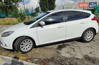 Хэтчбек Ford Focus 2014 в 