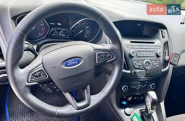 Седан Ford Focus 2016 в 