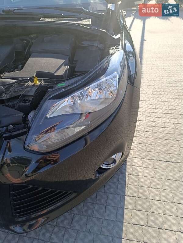 Хэтчбек Ford Focus 2011 в Полтаве