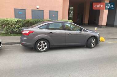 Седан Ford Focus 2012 в 