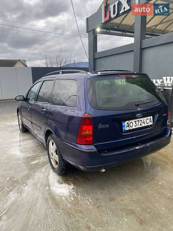 Універсал Ford Focus 2003 в Великому Березному