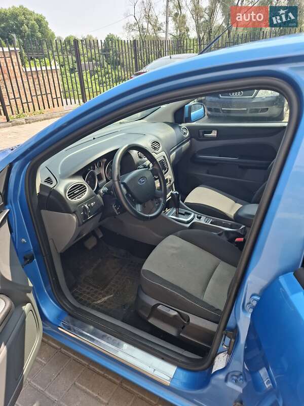 Хэтчбек Ford Focus 2010 в Киеве