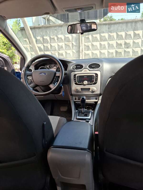 Хэтчбек Ford Focus 2010 в Киеве