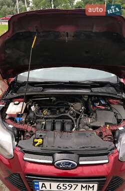 Седан Ford Focus 2012 в 