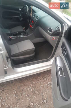 Хэтчбек Ford Focus 2010 в Львове