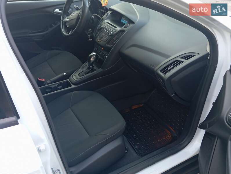 Хетчбек Ford Focus 2015 в Харкові