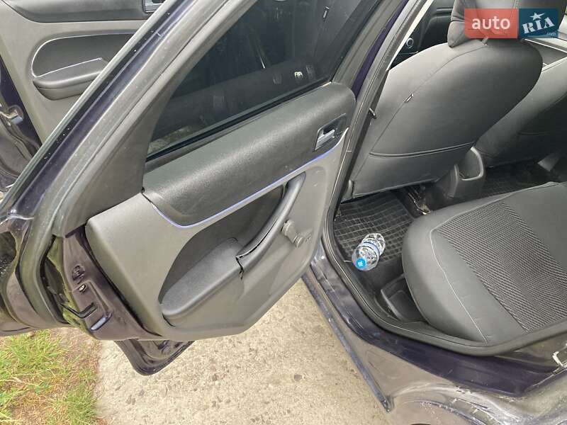 Хэтчбек Ford Focus 2007 в Львове