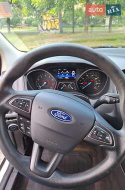 Хэтчбек Ford Focus 2017 в 