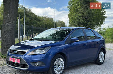 Хэтчбек Ford Focus 2009 в 