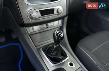 Хэтчбек Ford Focus 2009 в 