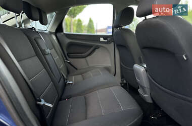 Хэтчбек Ford Focus 2009 в 