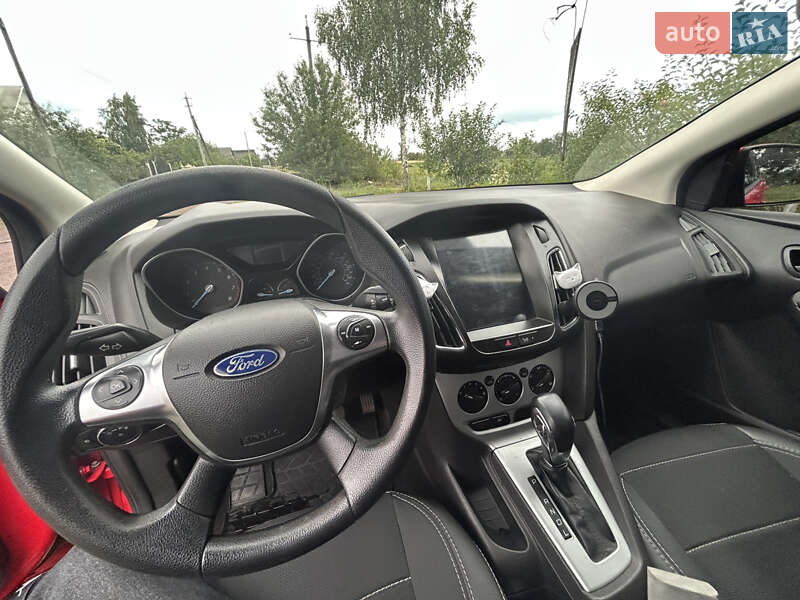 Хэтчбек Ford Focus 2012 в Житомире