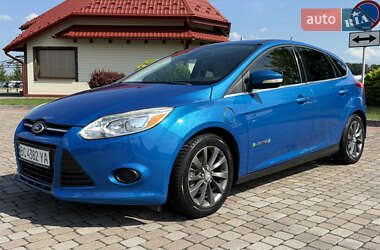 Хэтчбек Ford Focus 2012 в Городке