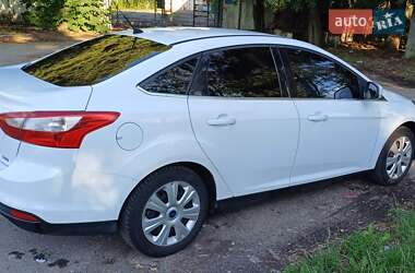 Седан Ford Focus 2013 в 