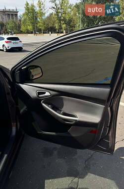 Седан Ford Focus 2013 в 