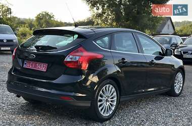 Хэтчбек Ford Focus 2012 в 