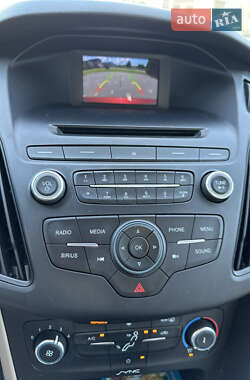 Седан Ford Focus 2015 в 