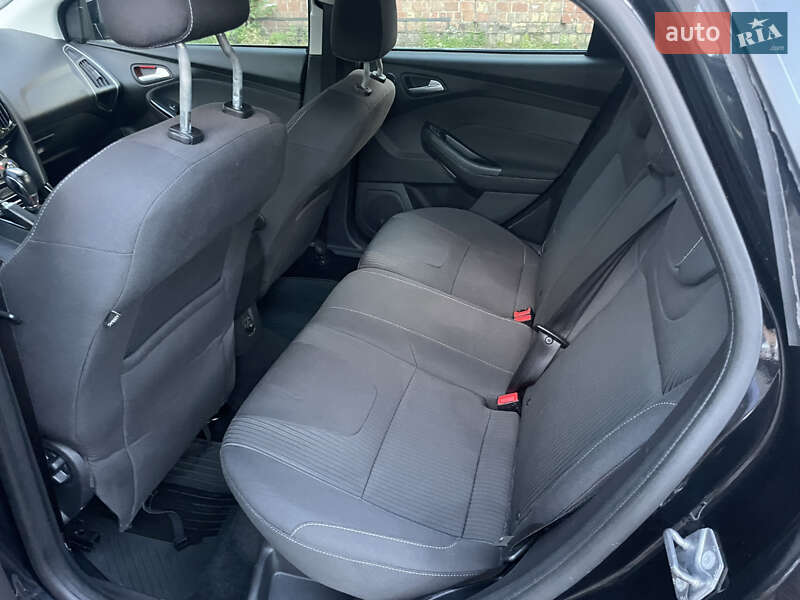 Хэтчбек Ford Focus 2013 в Киеве фото 8 Хэтчбек Ford Focus 2013 в Киеве