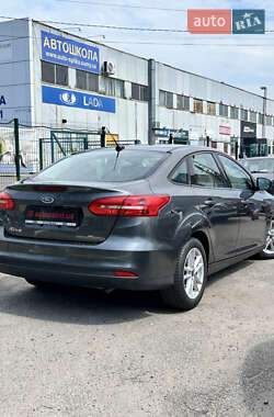 Седан Ford Focus 2017 в 