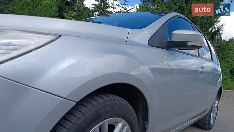 Універсал Ford Focus 2010 в Сарнах