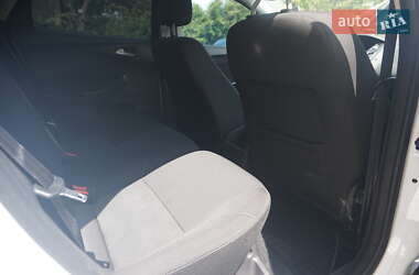 Седан Ford Focus 2018 в 