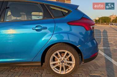Хэтчбек Ford Focus 2016 в 