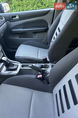 Универсал Ford Focus 2010 в 