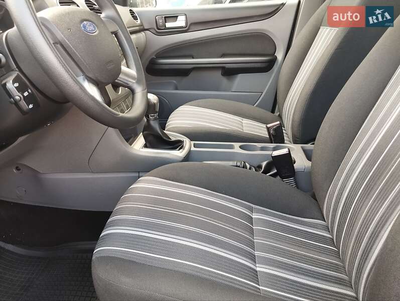 Универсал Ford Focus 2010 в Киеве фото 14 Универсал Ford Focus 2010 в Киеве