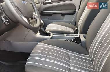 Универсал Ford Focus 2010 в 