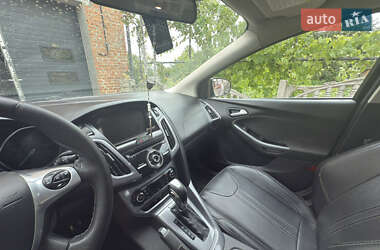 Хэтчбек Ford Focus 2014 в 