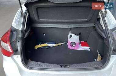 Хетчбек Ford Focus 2013 в 