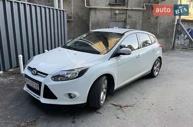 Хетчбек Ford Focus 2013 в 