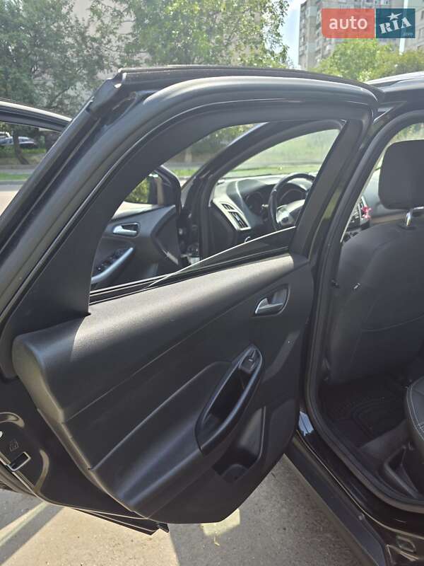 Хэтчбек Ford Focus 2011 в Полтаве фото 21 Хэтчбек Ford Focus 2011 в Полтаве