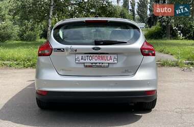 Хэтчбек Ford Focus 2015 в 