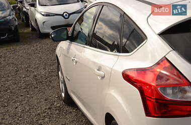 Хэтчбек Ford Focus 2013 в 