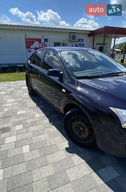 Хэтчбек Ford Focus 2007 в 